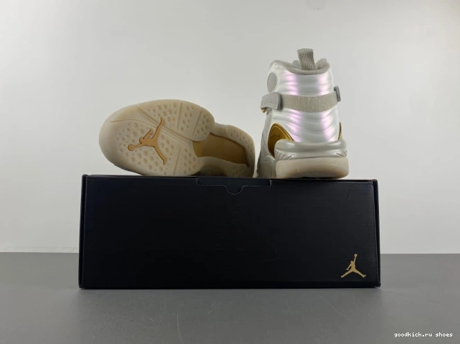 80% Off Sale 8 Champagne Jordan Retro 832821-030 0711